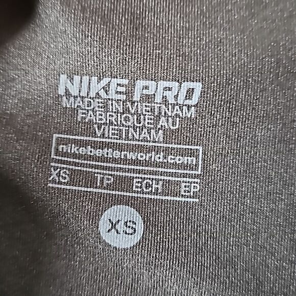 Nike Pro Capris - Picture 6 of 8